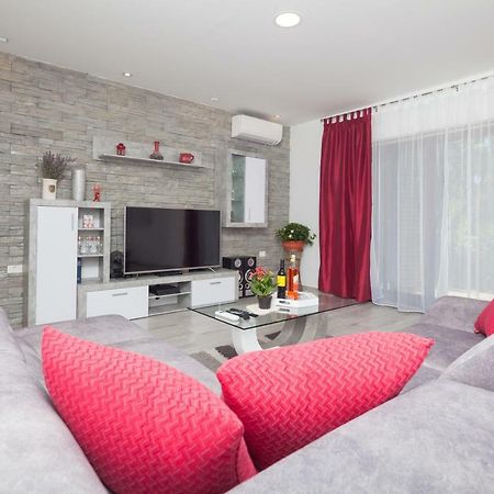 New Brend App Matija Apartment Pinezici  Luaran gambar