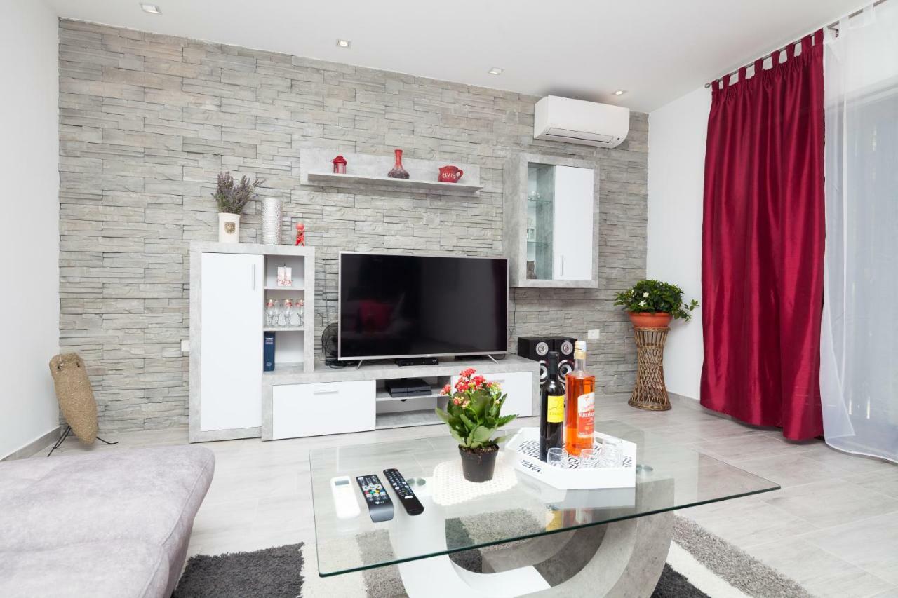 New Brend App Matija Apartment Pinezici  Luaran gambar